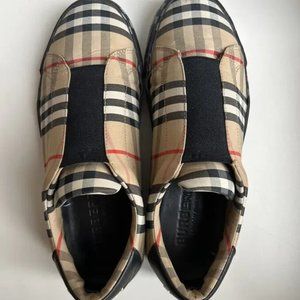 BURBERRY MARKHAM NOVA CHECK TRAINERS/SNEAKERS SIZE 40